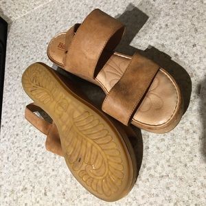 Born leather sandals size 9